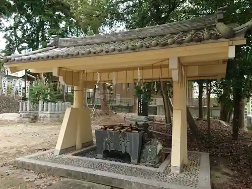 藤井神社（追分藤井神社）の手水舎