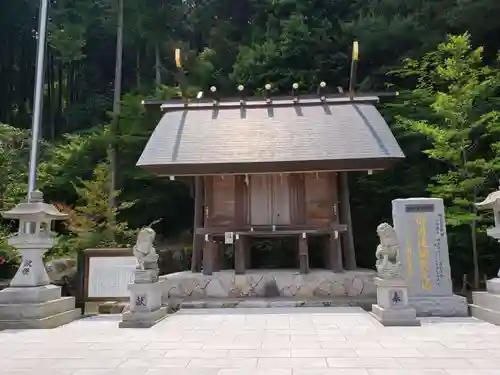 飯盛神社の建物その他