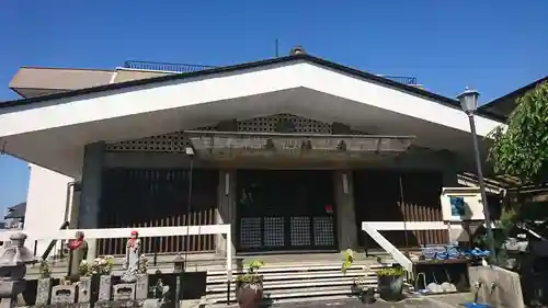 長徳寺の本殿・本堂