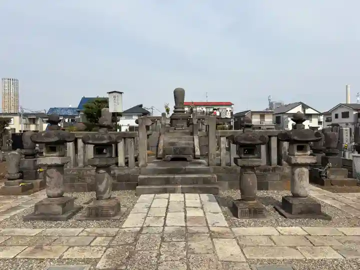 祐天寺の{uncategorized: "未分類", other: "その他", undefined: "問題あり", building: "その他建物", grave: "お墓", sacred_gate: "鳥居", guardian: "狛犬", statue: "像", buddha: "仏像", history: "歴史", nature: "自然", garden: "庭園", animal: "動物", pagoda: "塔", temizu: "手水舎", mountain_gate: "山門・神門", sanctuary: "本殿・本堂", subordinate: "末社・摂社", art: "芸術", scenery: "景色", jizo: "地蔵", ema: "絵馬", goshuin: "御朱印", omikuji: "おみくじ", items: "授与品その他", amulet: "お守り", goshuincho: "御朱印帳", eats: "食事", festival: "お祭り", votive_dance: "神楽", shichigosan: "七五三参", wedding: "結婚式", experience: "体験その他", initially: "初詣", around: "周辺", anti_infection: "感染症対策"}