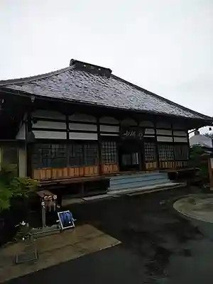 来迎寺の本殿・本堂