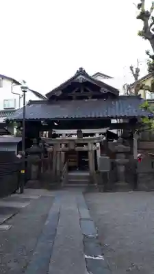 被官稲荷神社の本殿・本堂