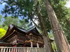 三峯神社の本殿