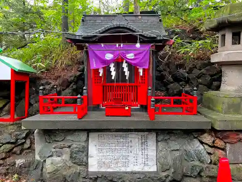 白石神社の末社