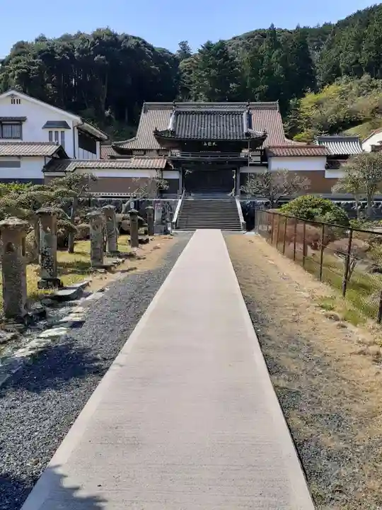 総泉寺の山門・神門