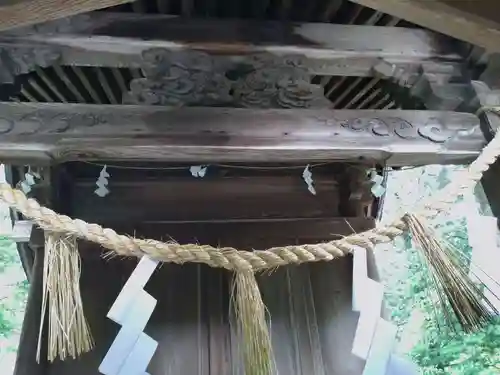 賀羅加波神社の本殿