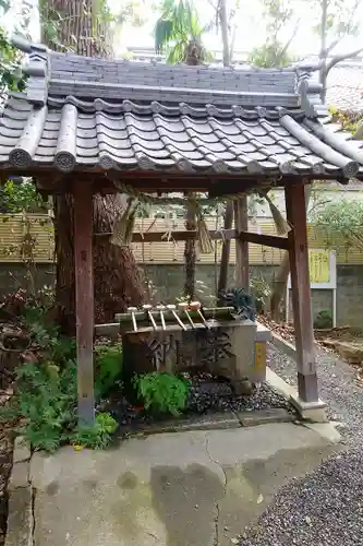 友呂岐神社の手水