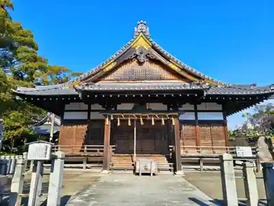 鎭國守國神社の本殿・本堂