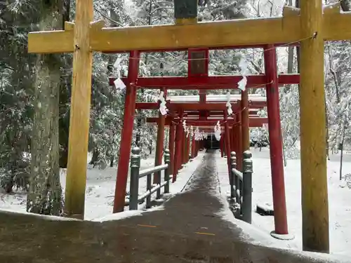 新屋山神社(山梨県)