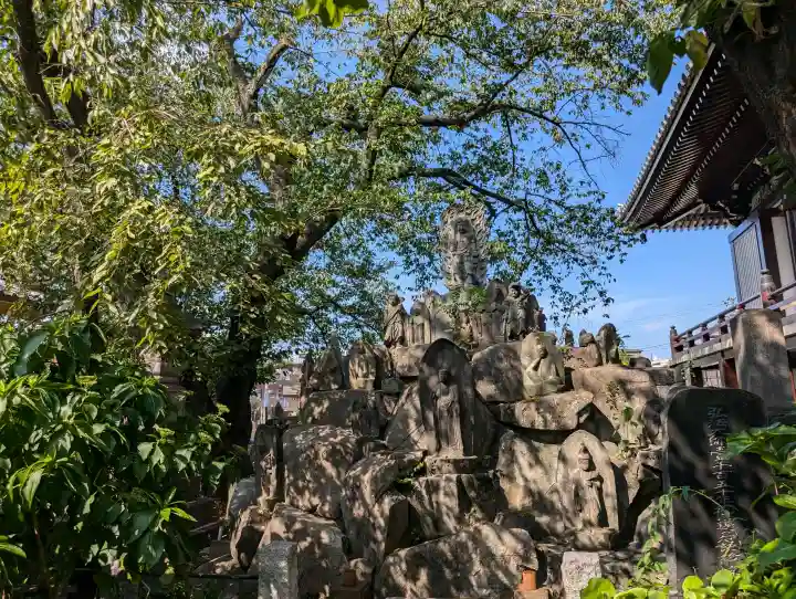 圓照寺の{uncategorized: "未分類", other: "その他", undefined: "問題あり", building: "その他建物", grave: "お墓", sacred_gate: "鳥居", guardian: "狛犬", statue: "像", buddha: "仏像", history: "歴史", nature: "自然", garden: "庭園", animal: "動物", pagoda: "塔", temizu: "手水舎", mountain_gate: "山門・神門", sanctuary: "本殿・本堂", subordinate: "末社・摂社", art: "芸術", scenery: "景色", jizo: "地蔵", ema: "絵馬", goshuin: "御朱印", omikuji: "おみくじ", items: "授与品その他", amulet: "お守り", goshuincho: "御朱印帳", eats: "食事", festival: "お祭り", votive_dance: "神楽", shichigosan: "七五三参", wedding: "結婚式", experience: "体験その他", initially: "初詣", around: "周辺", anti_infection: "感染症対策"}