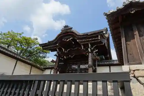 滋賀院門跡の山門