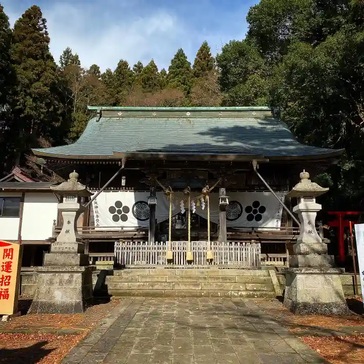 南湖神社の本殿・本堂