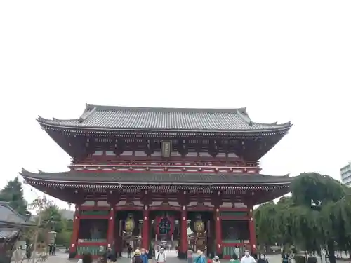 浅草寺の山門