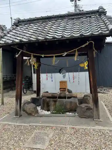 宗像神社の{uncategorized: "未分類", other: "その他", undefined: "問題あり", building: "その他建物", grave: "お墓", sacred_gate: "鳥居", guardian: "狛犬", statue: "像", buddha: "仏像", history: "歴史", nature: "自然", garden: "庭園", animal: "動物", pagoda: "塔", temizu: "手水舎", mountain_gate: "山門・神門", sanctuary: "本殿・本堂", subordinate: "末社・摂社", art: "芸術", scenery: "景色", jizo: "地蔵", ema: "絵馬", goshuin: "御朱印", omikuji: "おみくじ", items: "授与品その他", amulet: "お守り", goshuincho: "御朱印帳", eats: "食事", festival: "お祭り", votive_dance: "神楽", shichigosan: "七五三参", wedding: "結婚式", experience: "体験その他", initially: "初詣", around: "周辺", anti_infection: "感染症対策"}