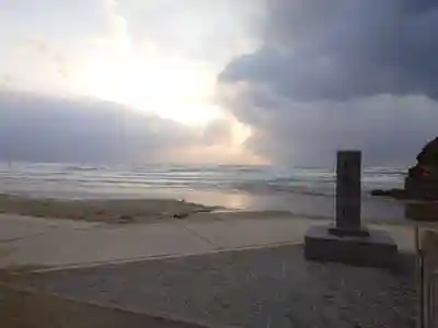 稲佐の浜 弁天島(島根県)