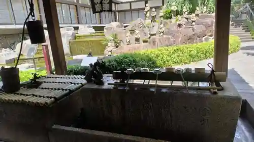 頂法寺（六角堂）の手水舎