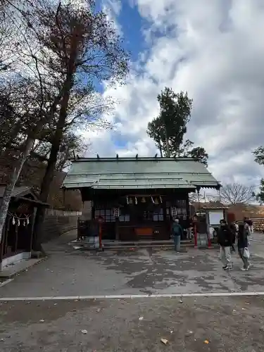 伊香保神社の{uncategorized: "未分類", other: "その他", undefined: "問題あり", building: "その他建物", grave: "お墓", sacred_gate: "鳥居", guardian: "狛犬", statue: "像", buddha: "仏像", history: "歴史", nature: "自然", garden: "庭園", animal: "動物", pagoda: "塔", temizu: "手水舎", mountain_gate: "山門・神門", sanctuary: "本殿・本堂", subordinate: "末社・摂社", art: "芸術", scenery: "景色", jizo: "地蔵", ema: "絵馬", goshuin: "御朱印", omikuji: "おみくじ", items: "授与品その他", amulet: "お守り", goshuincho: "御朱印帳", eats: "食事", festival: "お祭り", votive_dance: "神楽", shichigosan: "七五三参", wedding: "結婚式", experience: "体験その他", initially: "初詣", around: "周辺", anti_infection: "感染症対策"}
