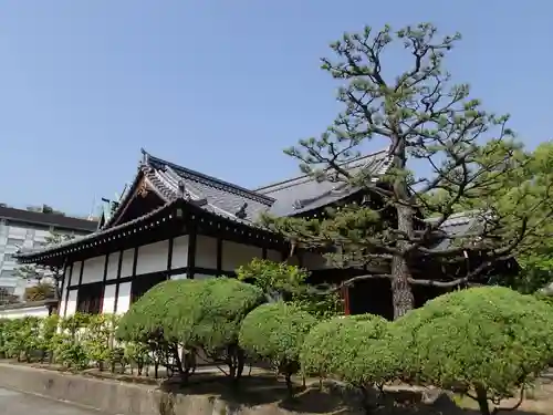 湯神社の本殿