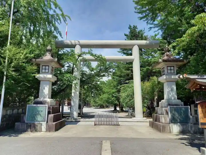富山縣護國神社の鳥居