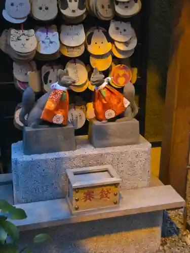 五十稲荷神社(栄寿稲荷神社)の{uncategorized: "未分類", other: "その他", undefined: "問題あり", building: "その他建物", grave: "お墓", sacred_gate: "鳥居", guardian: "狛犬", statue: "像", buddha: "仏像", history: "歴史", nature: "自然", garden: "庭園", animal: "動物", pagoda: "塔", temizu: "手水舎", mountain_gate: "山門・神門", sanctuary: "本殿・本堂", subordinate: "末社・摂社", art: "芸術", scenery: "景色", jizo: "地蔵", ema: "絵馬", goshuin: "御朱印", omikuji: "おみくじ", items: "授与品その他", amulet: "お守り", goshuincho: "御朱印帳", eats: "食事", festival: "お祭り", votive_dance: "神楽", shichigosan: "七五三参", wedding: "結婚式", experience: "体験その他", initially: "初詣", around: "周辺", anti_infection: "感染症対策"}