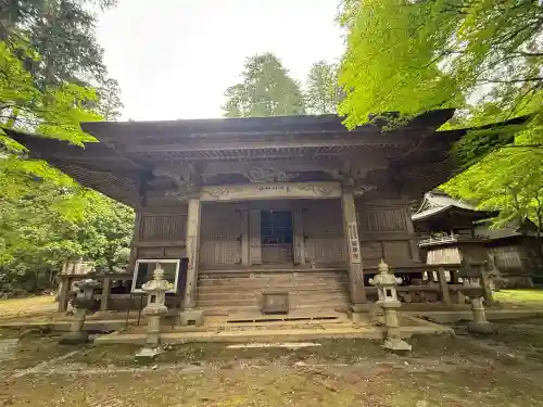 瑠璃寺の{uncategorized: "未分類", other: "その他", undefined: "問題あり", building: "その他建物", grave: "お墓", sacred_gate: "鳥居", guardian: "狛犬", statue: "像", buddha: "仏像", history: "歴史", nature: "自然", garden: "庭園", animal: "動物", pagoda: "塔", temizu: "手水舎", mountain_gate: "山門・神門", sanctuary: "本殿・本堂", subordinate: "末社・摂社", art: "芸術", scenery: "景色", jizo: "地蔵", ema: "絵馬", goshuin: "御朱印", omikuji: "おみくじ", items: "授与品その他", amulet: "お守り", goshuincho: "御朱印帳", eats: "食事", festival: "お祭り", votive_dance: "神楽", shichigosan: "七五三参", wedding: "結婚式", experience: "体験その他", initially: "初詣", around: "周辺", anti_infection: "感染症対策"}