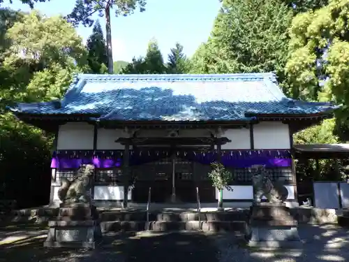 家山八幡宮の本殿