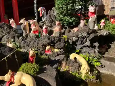 京濱伏見稲荷神社の狛犬