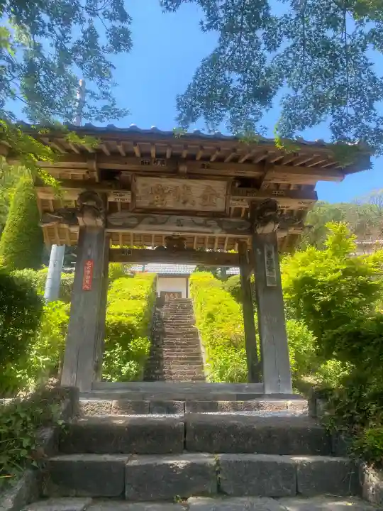 玉巌寺の{uncategorized: "未分類", other: "その他", undefined: "問題あり", building: "その他建物", grave: "お墓", sacred_gate: "鳥居", guardian: "狛犬", statue: "像", buddha: "仏像", history: "歴史", nature: "自然", garden: "庭園", animal: "動物", pagoda: "塔", temizu: "手水舎", mountain_gate: "山門・神門", sanctuary: "本殿・本堂", subordinate: "末社・摂社", art: "芸術", scenery: "景色", jizo: "地蔵", ema: "絵馬", goshuin: "御朱印", omikuji: "おみくじ", items: "授与品その他", amulet: "お守り", goshuincho: "御朱印帳", eats: "食事", festival: "お祭り", votive_dance: "神楽", shichigosan: "七五三参", wedding: "結婚式", experience: "体験その他", initially: "初詣", around: "周辺", anti_infection: "感染症対策"}