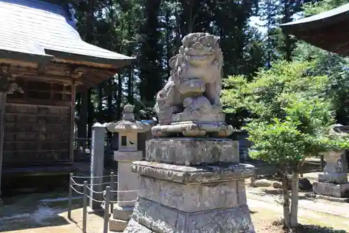 田村神社の狛犬