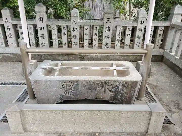 御厨神社の手水舎