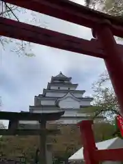 鶴ケ城稲荷神社の周辺