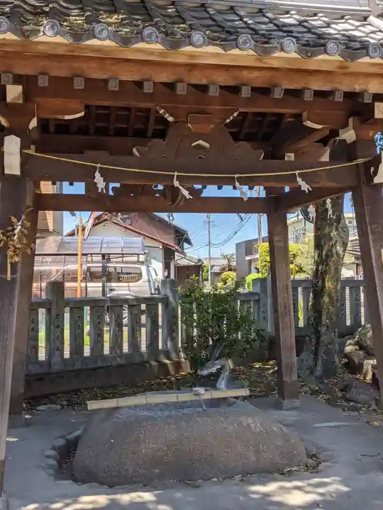 御井神社の手水舎