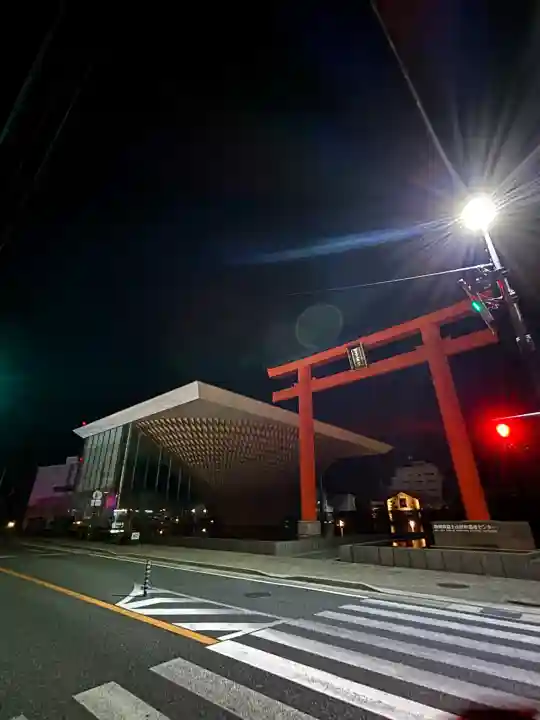富士山本宮浅間大社の{uncategorized: "未分類", other: "その他", undefined: "問題あり", building: "その他建物", grave: "お墓", sacred_gate: "鳥居", guardian: "狛犬", statue: "像", buddha: "仏像", history: "歴史", nature: "自然", garden: "庭園", animal: "動物", pagoda: "塔", temizu: "手水舎", mountain_gate: "山門・神門", sanctuary: "本殿・本堂", subordinate: "末社・摂社", art: "芸術", scenery: "景色", jizo: "地蔵", ema: "絵馬", goshuin: "御朱印", omikuji: "おみくじ", items: "授与品その他", amulet: "お守り", goshuincho: "御朱印帳", eats: "食事", festival: "お祭り", votive_dance: "神楽", shichigosan: "七五三参", wedding: "結婚式", experience: "体験その他", initially: "初詣", around: "周辺", anti_infection: "感染症対策"}