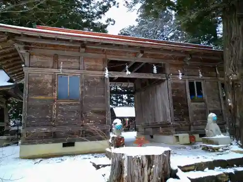 宇那禰神社の山門