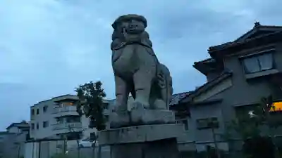 神明社の狛犬