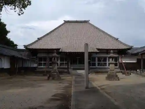 桂岩寺の本殿・本堂