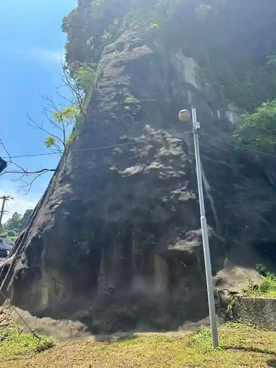 菊理姫像石神社(富山県)