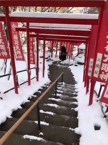 草津穴守稲荷神社の鳥居