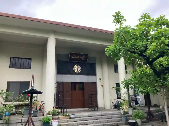 本誓寺の{uncategorized: "未分類", other: "その他", undefined: "問題あり", building: "その他建物", grave: "お墓", sacred_gate: "鳥居", guardian: "狛犬", statue: "像", buddha: "仏像", history: "歴史", nature: "自然", garden: "庭園", animal: "動物", pagoda: "塔", temizu: "手水舎", mountain_gate: "山門・神門", sanctuary: "本殿・本堂", subordinate: "末社・摂社", art: "芸術", scenery: "景色", jizo: "地蔵", ema: "絵馬", goshuin: "御朱印", omikuji: "おみくじ", items: "授与品その他", amulet: "お守り", goshuincho: "御朱印帳", eats: "食事", festival: "お祭り", votive_dance: "神楽", shichigosan: "七五三参", wedding: "結婚式", experience: "体験その他", initially: "初詣", around: "周辺", anti_infection: "感染症対策"}