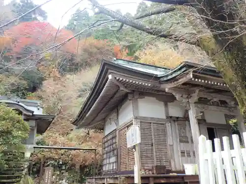 月輪寺の本殿・本堂