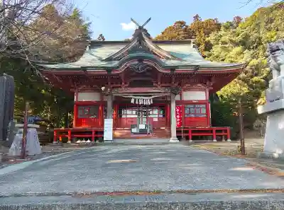 飯野川亀ヶ森八幡神社の{uncategorized: "未分類", other: "その他", undefined: "問題あり", building: "その他建物", grave: "お墓", sacred_gate: "鳥居", guardian: "狛犬", statue: "像", buddha: "仏像", history: "歴史", nature: "自然", garden: "庭園", animal: "動物", pagoda: "塔", temizu: "手水舎", mountain_gate: "山門・神門", sanctuary: "本殿・本堂", subordinate: "末社・摂社", art: "芸術", scenery: "景色", jizo: "地蔵", ema: "絵馬", goshuin: "御朱印", omikuji: "おみくじ", items: "授与品その他", amulet: "お守り", goshuincho: "御朱印帳", eats: "食事", festival: "お祭り", votive_dance: "神楽", shichigosan: "七五三参", wedding: "結婚式", experience: "体験その他", initially: "初詣", around: "周辺", anti_infection: "感染症対策"}