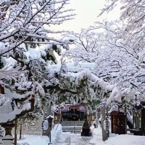 彌彦神社　(伊夜日子神社)の本殿・本堂