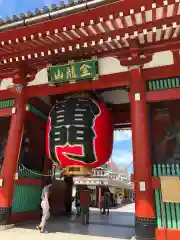 浅草寺の山門