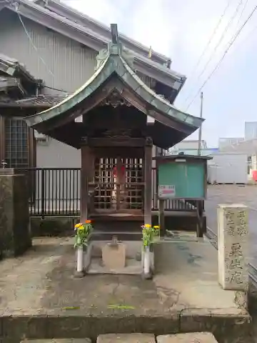 祠(地蔵)の本殿・本堂