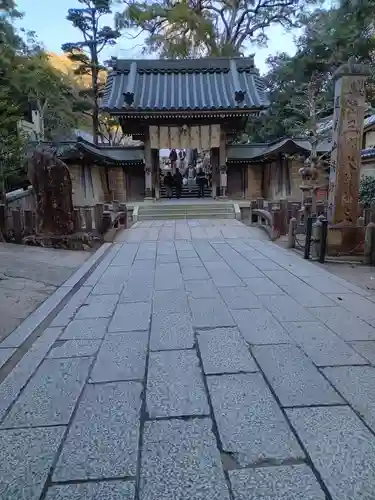 清荒神清澄寺の山門・神門
