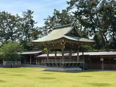 新潟縣護國神社の{uncategorized: "未分類", other: "その他", undefined: "問題あり", building: "その他建物", grave: "お墓", sacred_gate: "鳥居", guardian: "狛犬", statue: "像", buddha: "仏像", history: "歴史", nature: "自然", garden: "庭園", animal: "動物", pagoda: "塔", temizu: "手水舎", mountain_gate: "山門・神門", sanctuary: "本殿・本堂", subordinate: "末社・摂社", art: "芸術", scenery: "景色", jizo: "地蔵", ema: "絵馬", goshuin: "御朱印", omikuji: "おみくじ", items: "授与品その他", amulet: "お守り", goshuincho: "御朱印帳", eats: "食事", festival: "お祭り", votive_dance: "神楽", shichigosan: "七五三参", wedding: "結婚式", experience: "体験その他", initially: "初詣", around: "周辺", anti_infection: "感染症対策"}