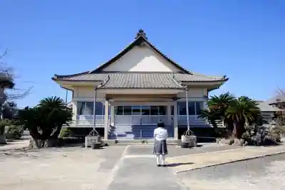 願海寺の{uncategorized: "未分類", other: "その他", undefined: "問題あり", building: "その他建物", grave: "お墓", sacred_gate: "鳥居", guardian: "狛犬", statue: "像", buddha: "仏像", history: "歴史", nature: "自然", garden: "庭園", animal: "動物", pagoda: "塔", temizu: "手水舎", mountain_gate: "山門・神門", sanctuary: "本殿・本堂", subordinate: "末社・摂社", art: "芸術", scenery: "景色", jizo: "地蔵", ema: "絵馬", goshuin: "御朱印", omikuji: "おみくじ", items: "授与品その他", amulet: "お守り", goshuincho: "御朱印帳", eats: "食事", festival: "お祭り", votive_dance: "神楽", shichigosan: "七五三参", wedding: "結婚式", experience: "体験その他", initially: "初詣", around: "周辺", anti_infection: "感染症対策"}