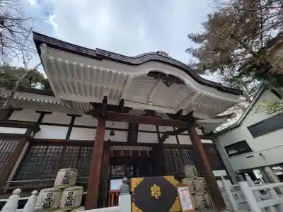 鳥越神社の本殿・本堂