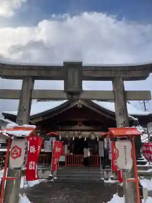 出世稻荷神社の鳥居