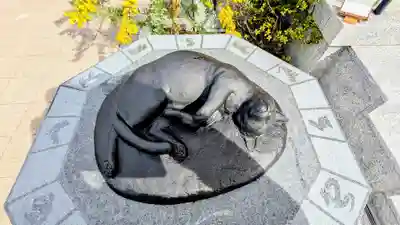 駒込妙義神社の像